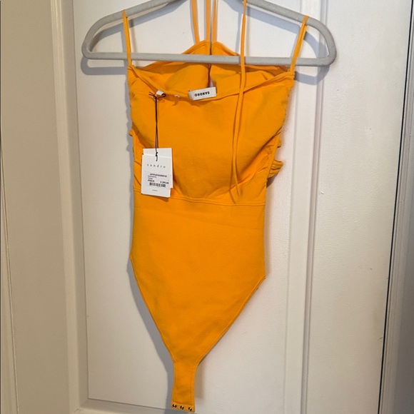 Sandro - Picture 3 of 4